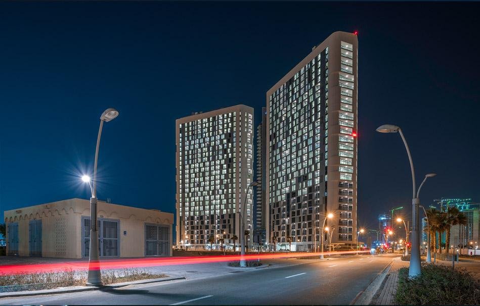 Meera Shams Abu Dhabi residential community on Al Reem Island featuring family amenities, landscaped spaces, and modern apartments
